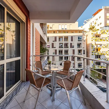 Bright L 15-min Walk To Center *