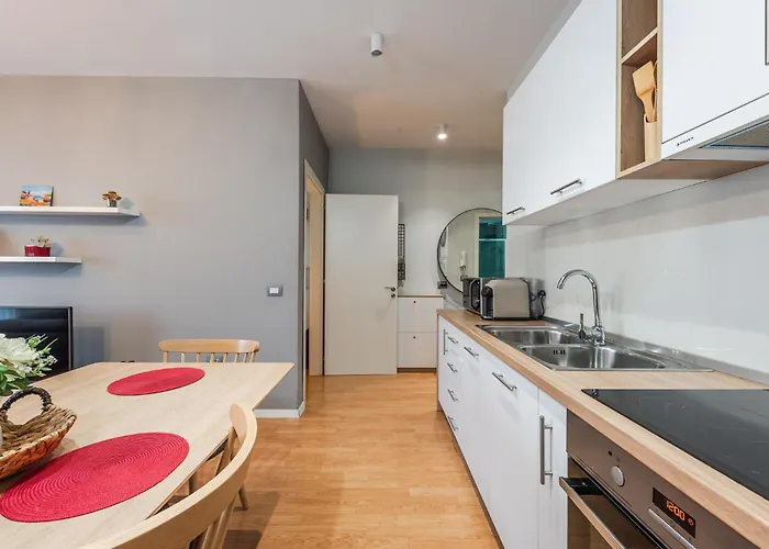 Bright L 15-min Walk To Center Appartement *