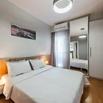 Apartman Bright L 15-min Walk To Center *