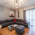 Bright L 15-min Walk To Center טיראנה